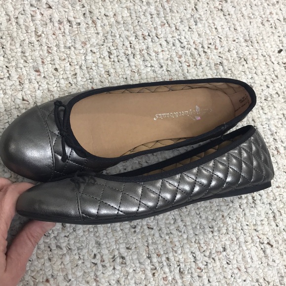 NWOT Silver / Gray Christopher & Banks Flats - Picture 2 of 5